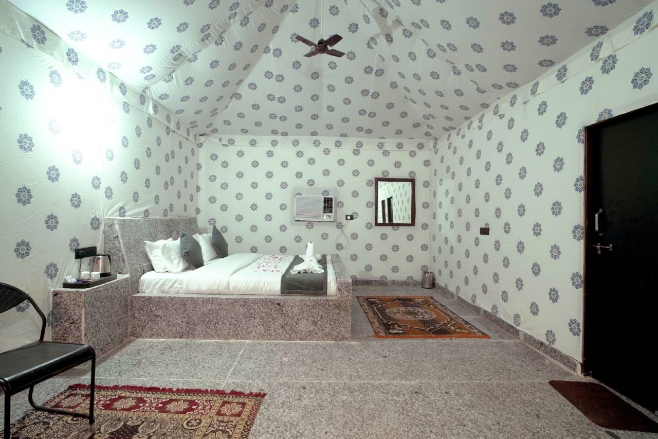 Luxury Swiss Tent accommodation at The Thar Resort in Jaisalmer